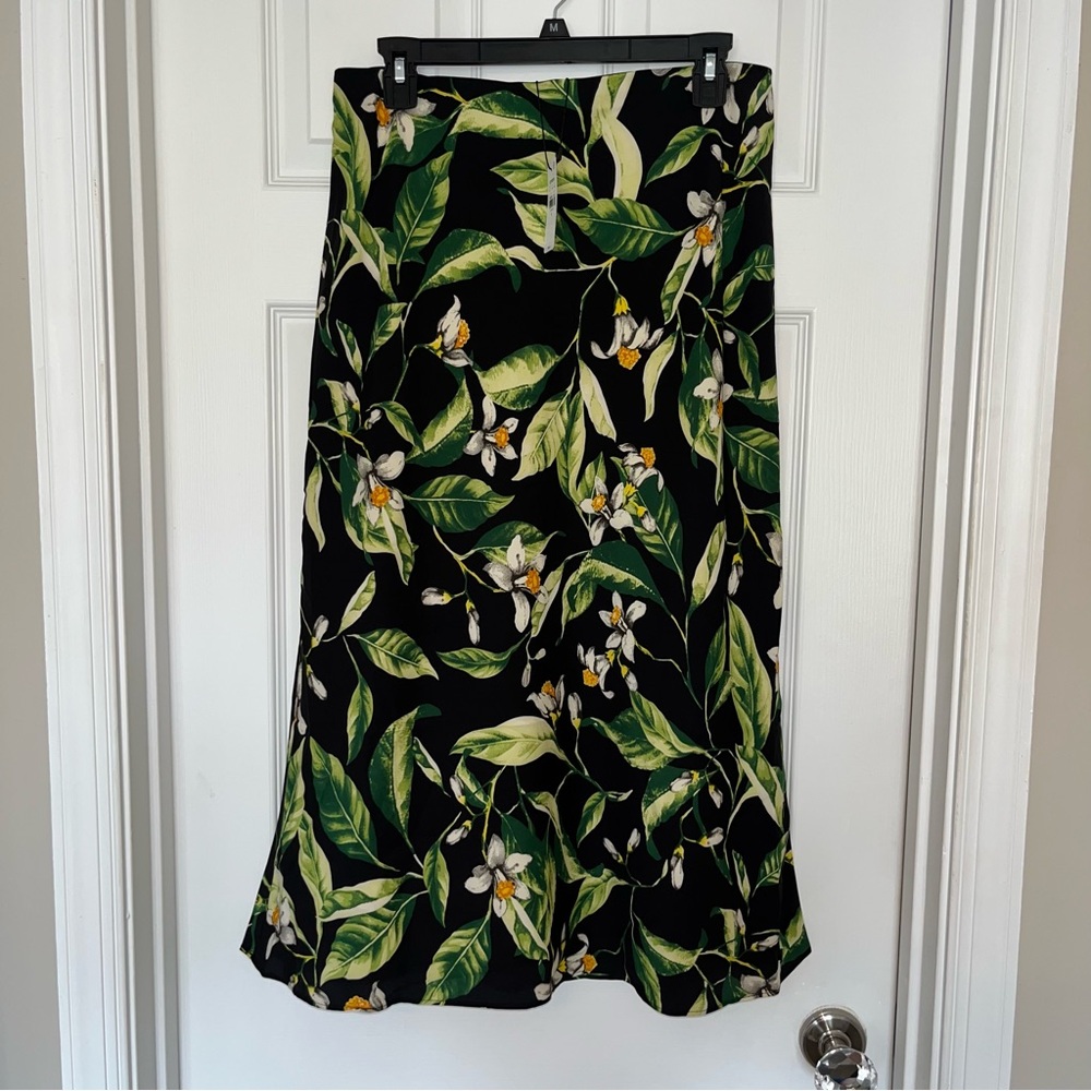 Express Midi Skirt Tropical Floral Black Green size M NWT